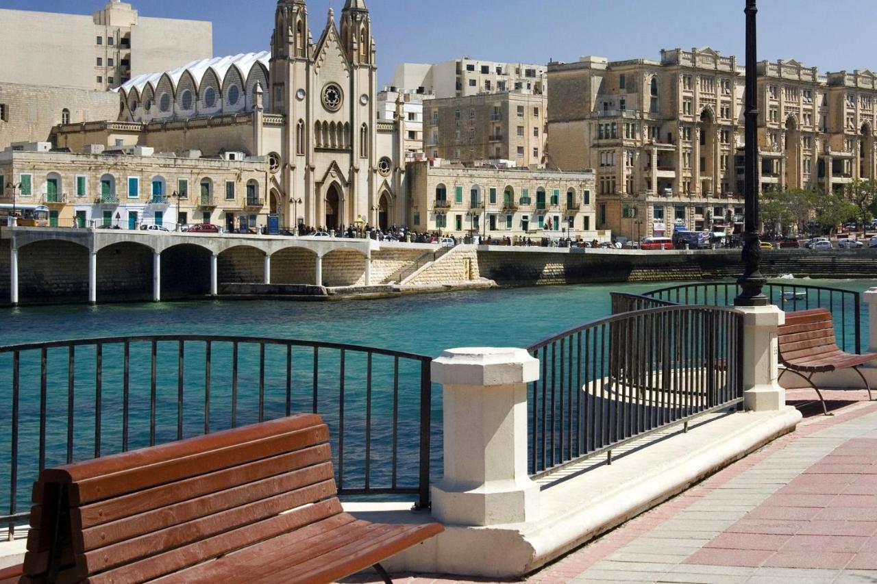 Apartment With Pool Sliema Bagian luar foto