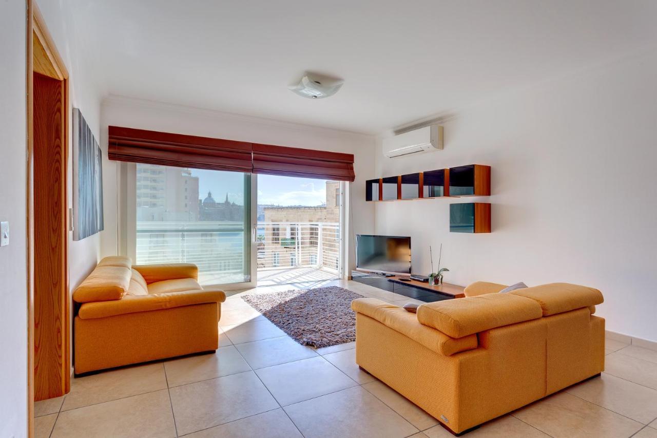 Apartment With Pool Sliema Bagian luar foto